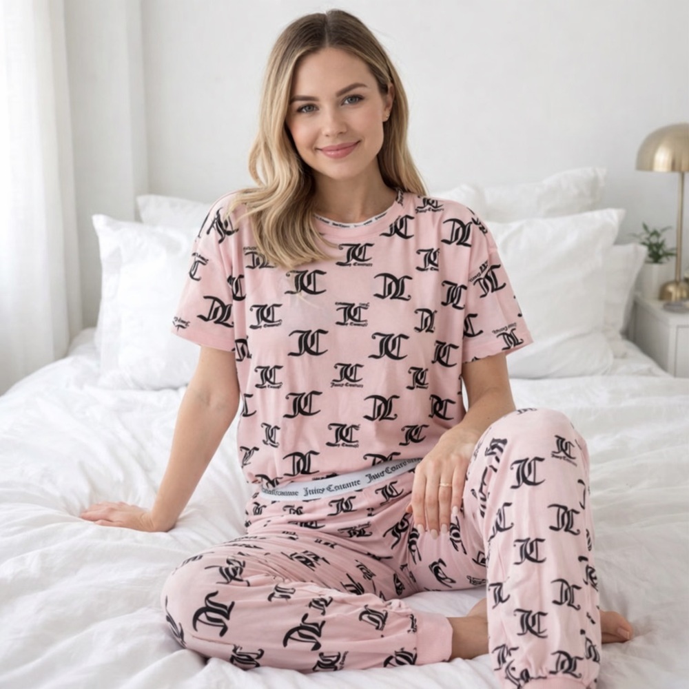 Juicy Couture 2PC Terry Pajama Set